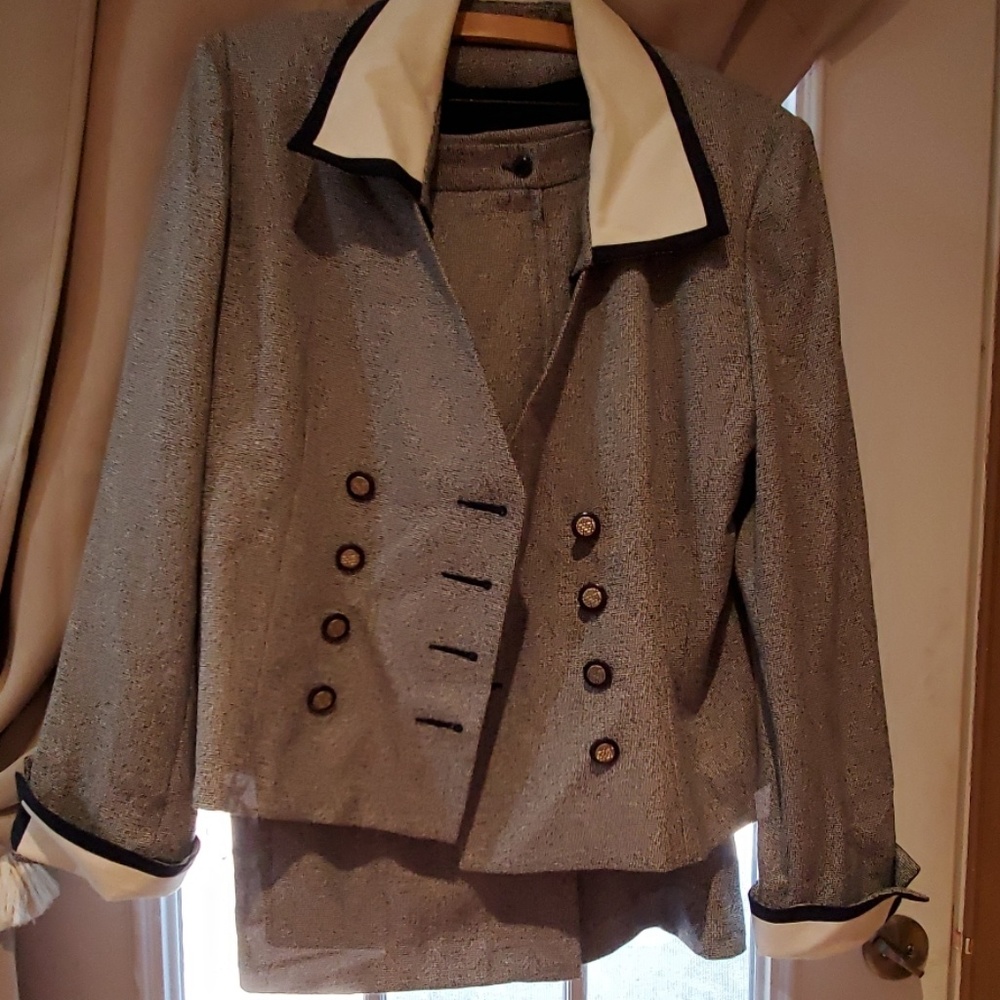 Clio Gray suit with navy accent